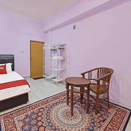 Oyo 90551 Zn Mix Homestay & Roomstay Kampung Raja Екстериор снимка