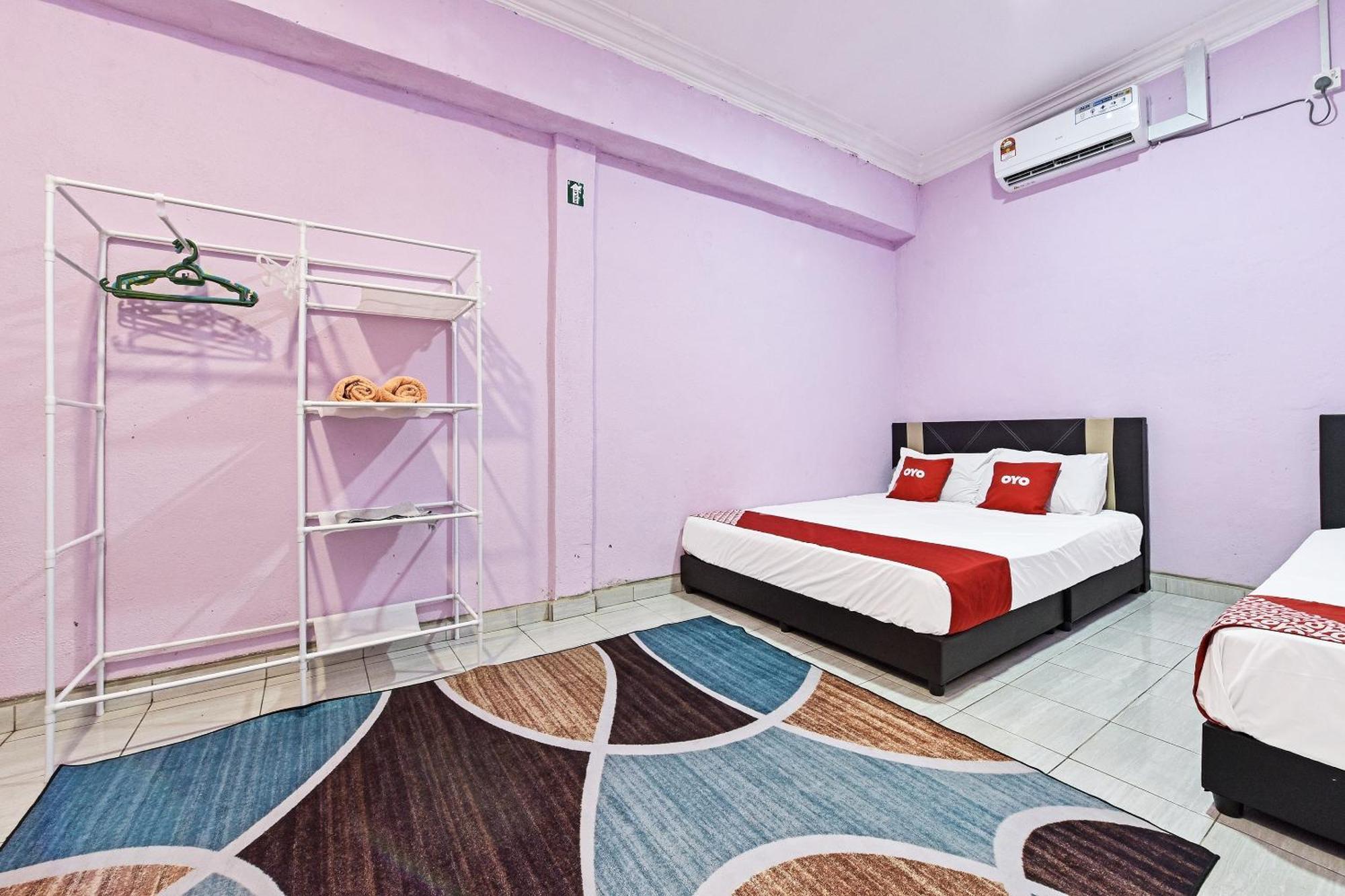 Oyo 90551 Zn Mix Homestay & Roomstay Kampung Raja Екстериор снимка