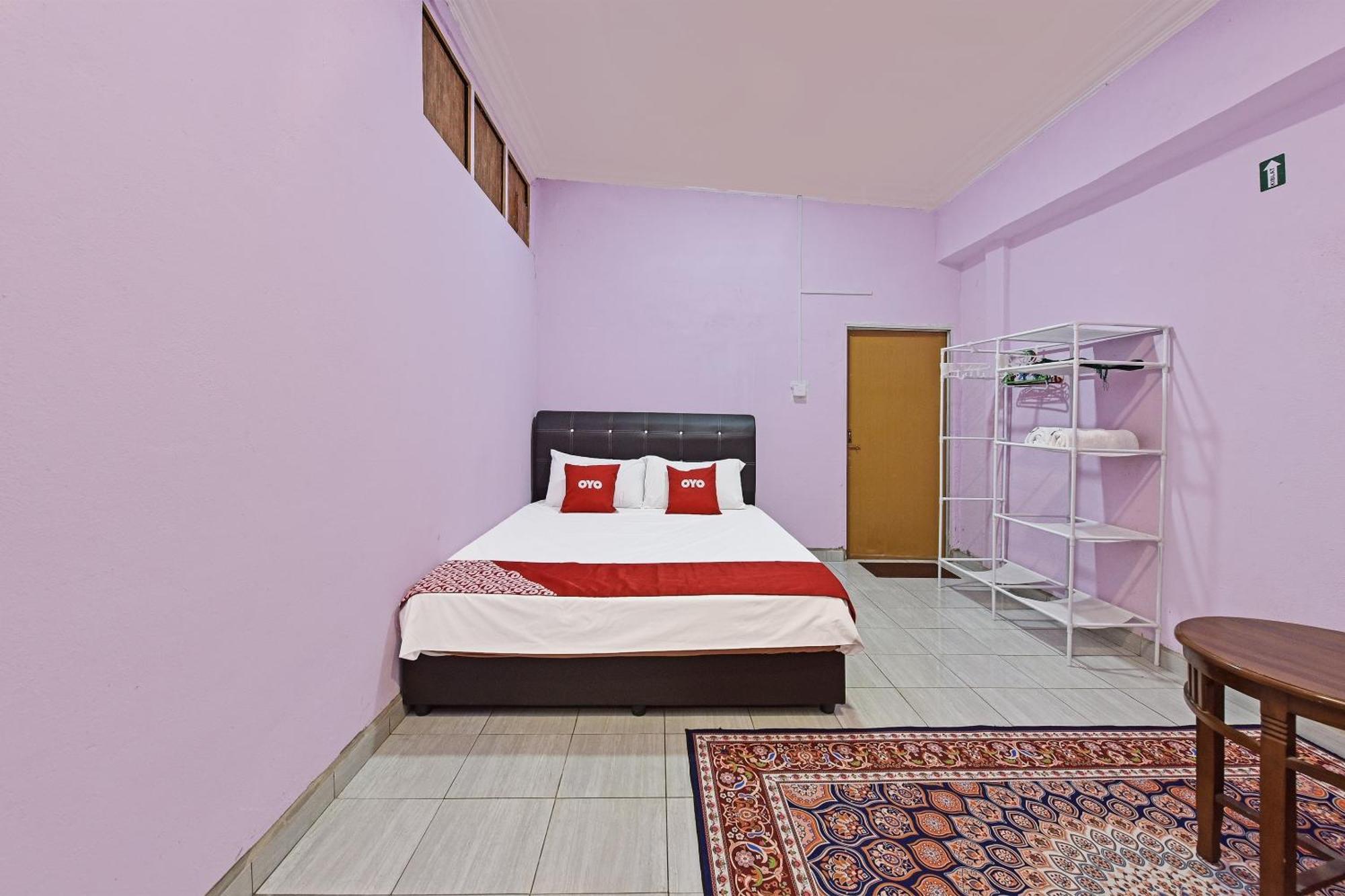 Oyo 90551 Zn Mix Homestay & Roomstay Kampung Raja Екстериор снимка